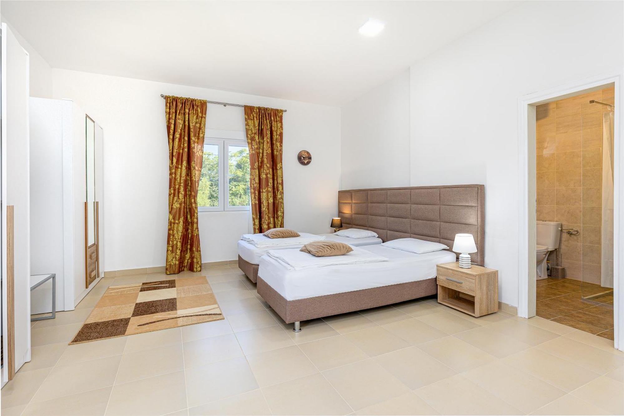 Apartments Lustica Radovici Quarto foto
